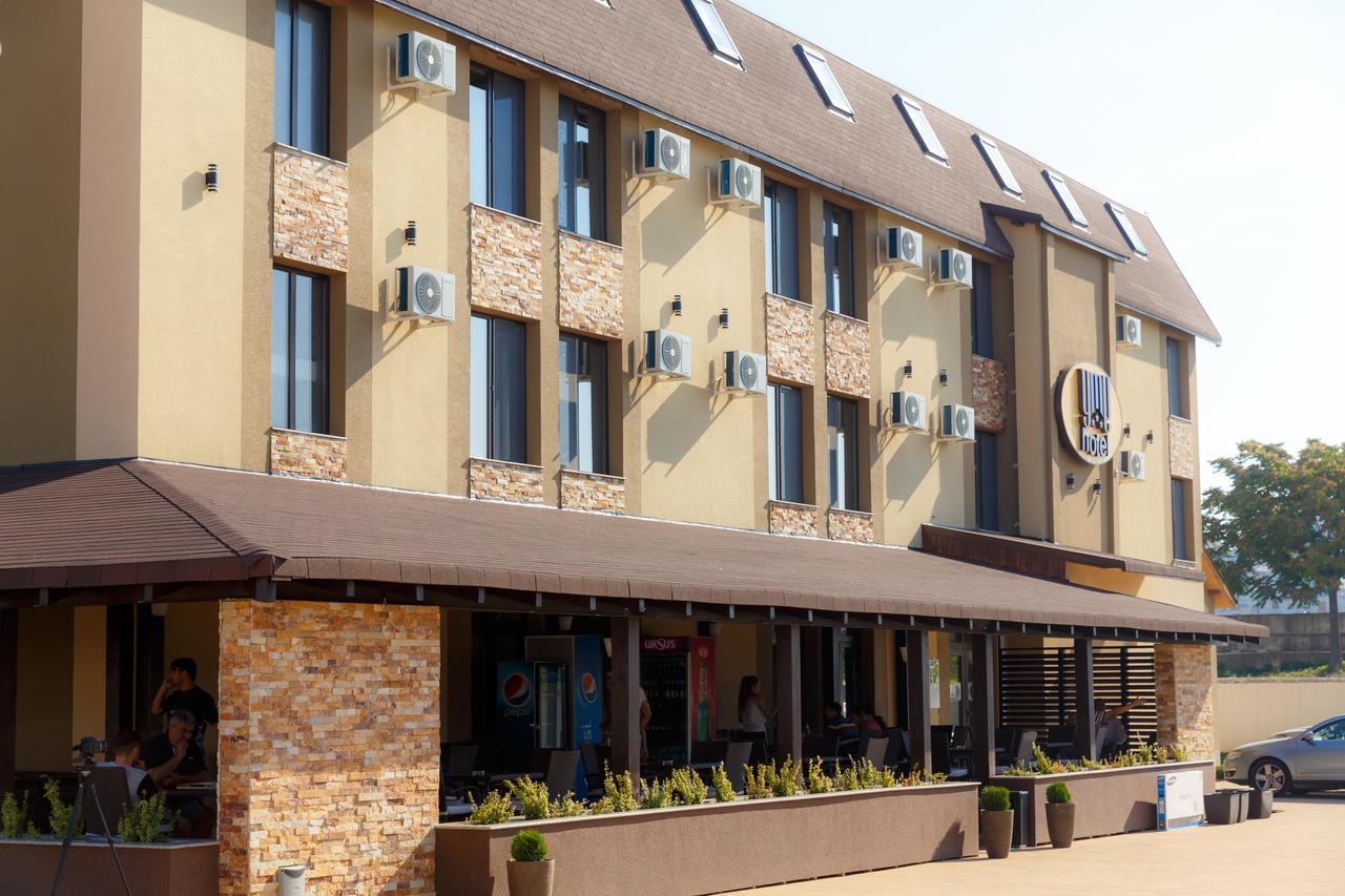 Ymy Hotels ทาร์กู จิอู ภายนอก รูปภาพ