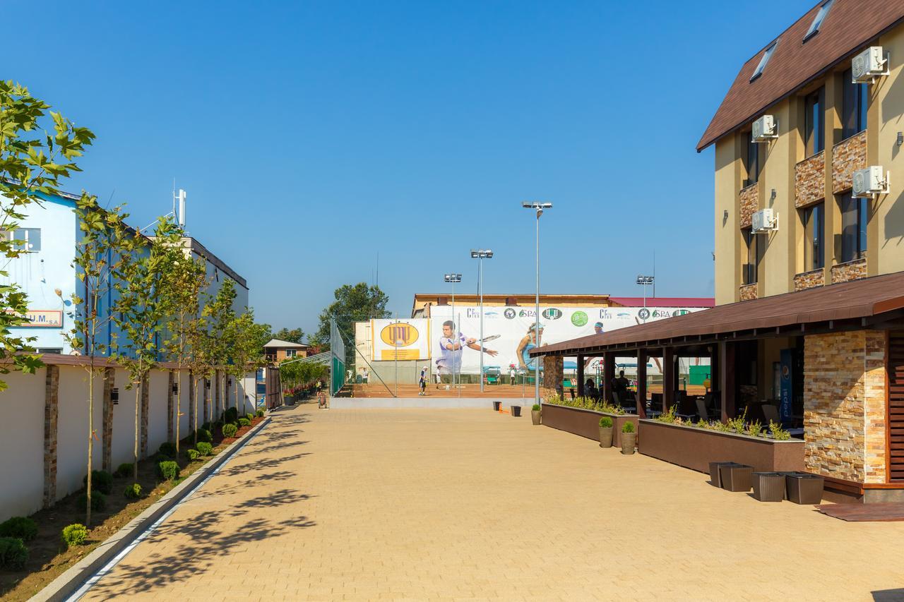 Ymy Hotels ทาร์กู จิอู ภายนอก รูปภาพ