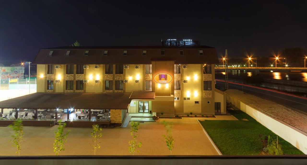 Ymy Hotels ทาร์กู จิอู ภายนอก รูปภาพ